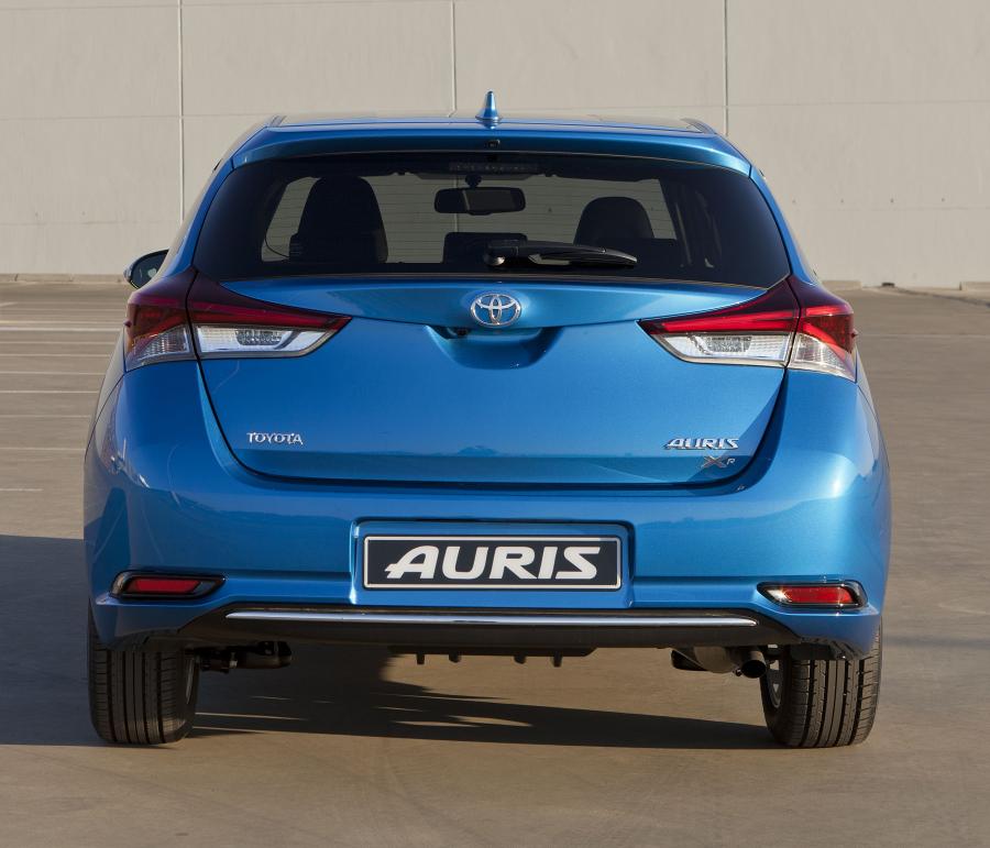  Toyota Auris 2015 года  (ZA) (фото 5 из 21)